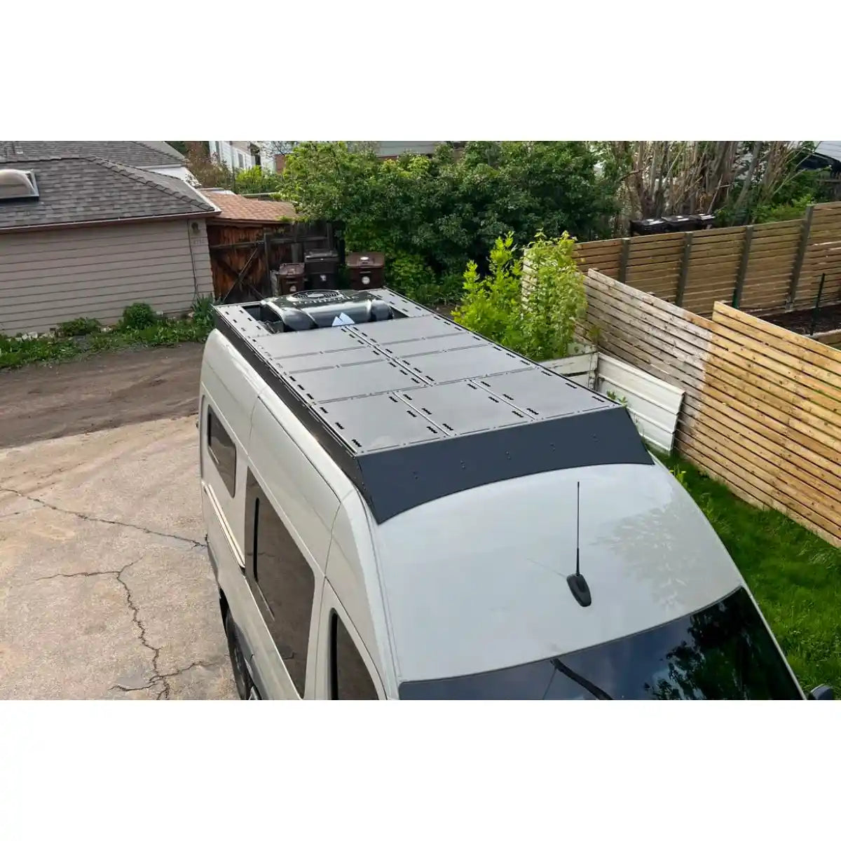 Sprinter roof rack with deck panels