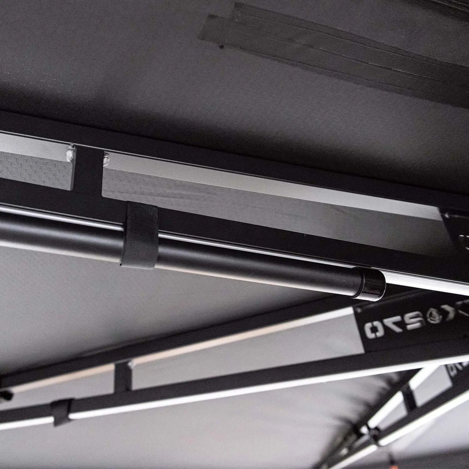 23Zero Onyx 270 Freestanding Vehicle Awning Driver / Passenger