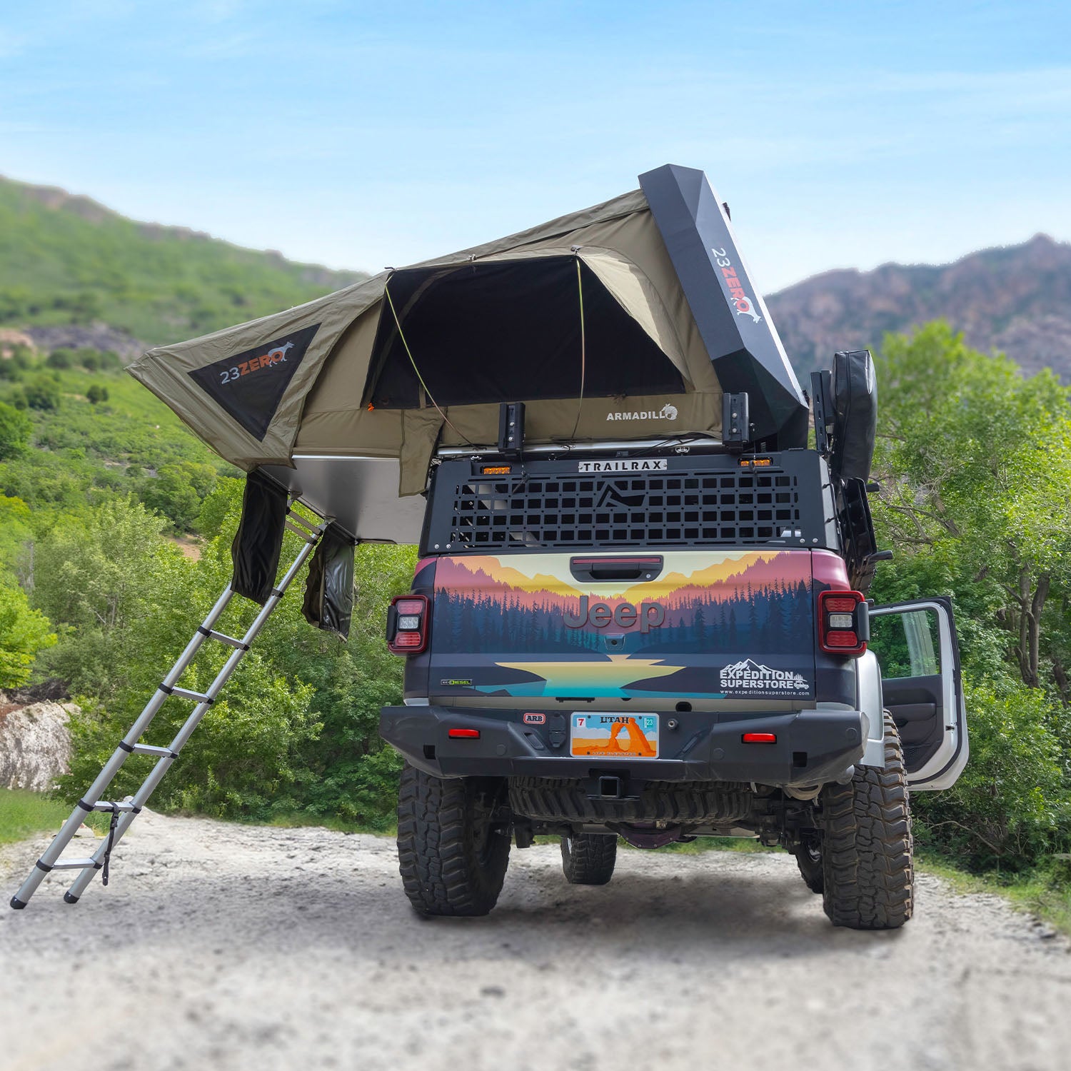 23Zero Armadillo RTT on 4x4 jeep in mountains