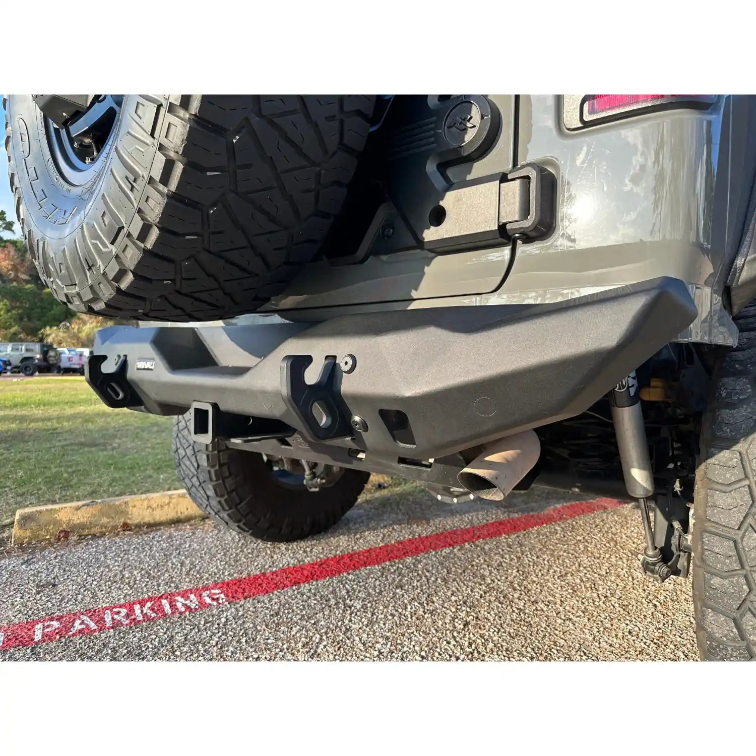 Rival stubby bumper with recovery mounts