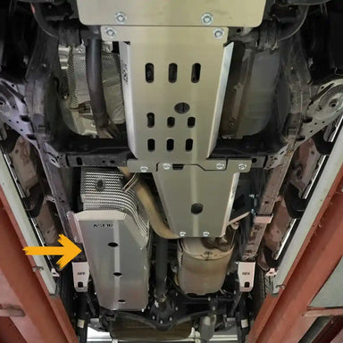 Asfir 4x4 bolt-on fuel tank skid plate installed protecting underbody on Toyota 4Runner