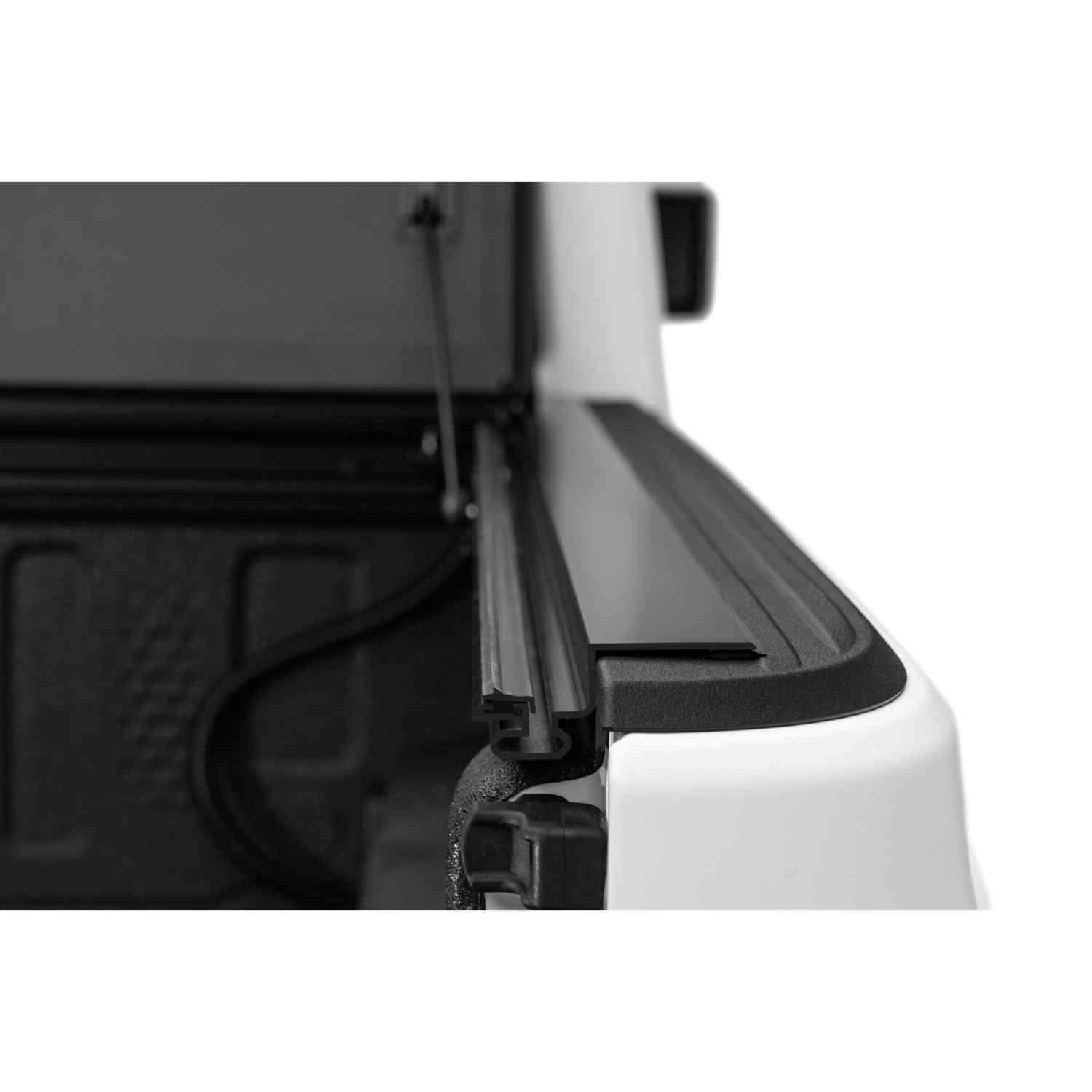 BAK Flip Fiber Max 2020-2024 Jeep Gladiator 5ft Bed Tonneau Cover Rail Clamp