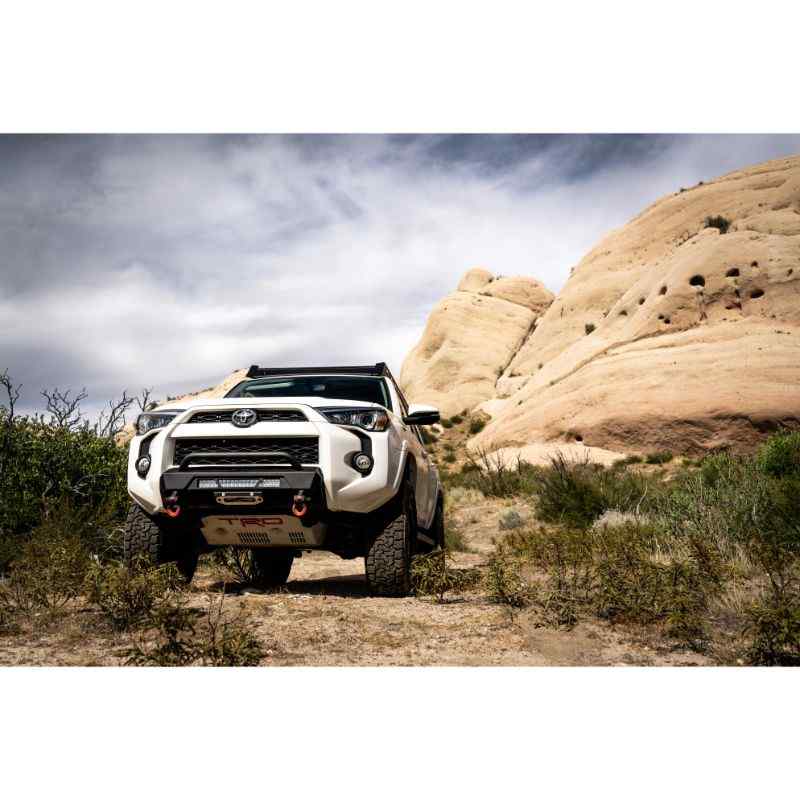 Body Armor 2014-2023 Toyota 4 Runner Hiline Front Winch Bumper Life Style
