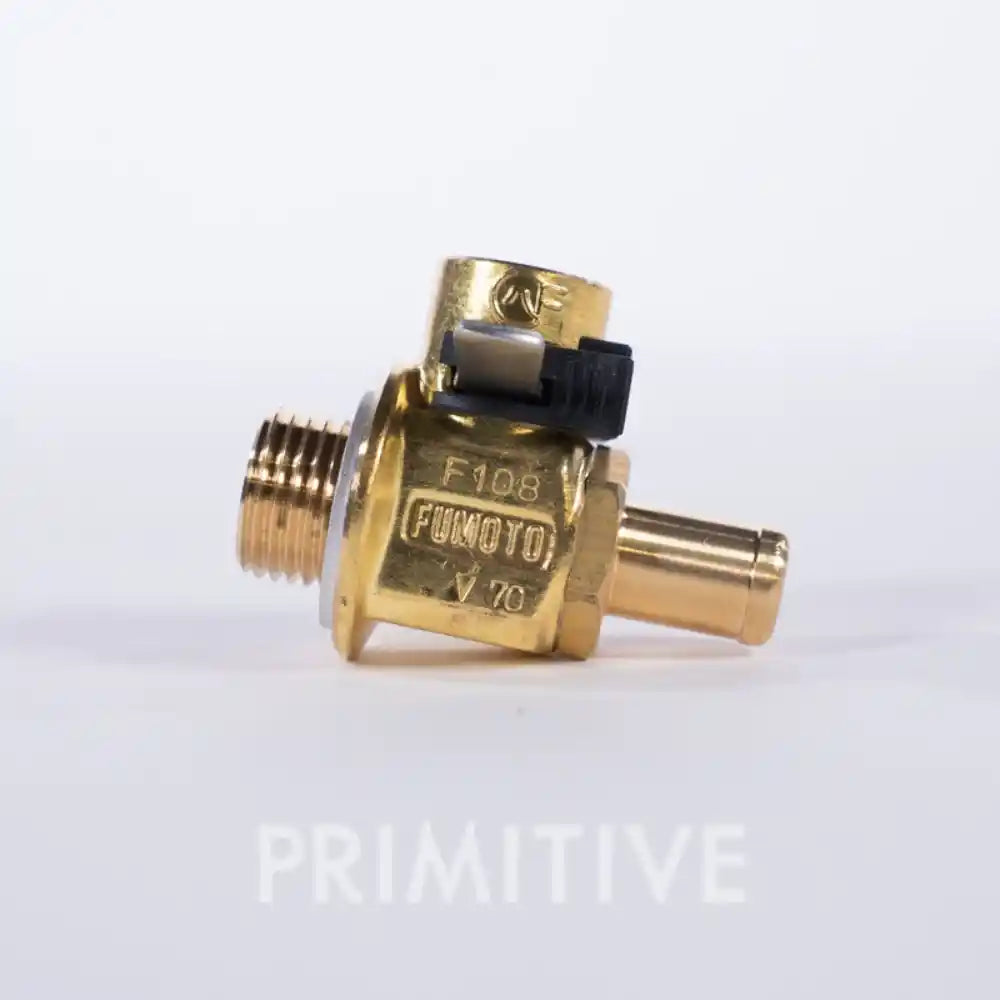 Brass valve with 'Fumoyo' branding on a white background, featuring the brand 'Primitive'.