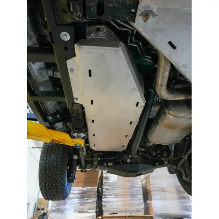 RCI Fuel Tank Skid Plate Side View