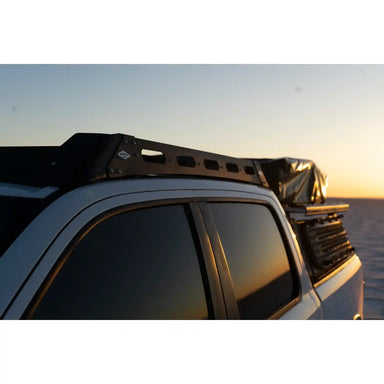 close up view of the mounted roof rack