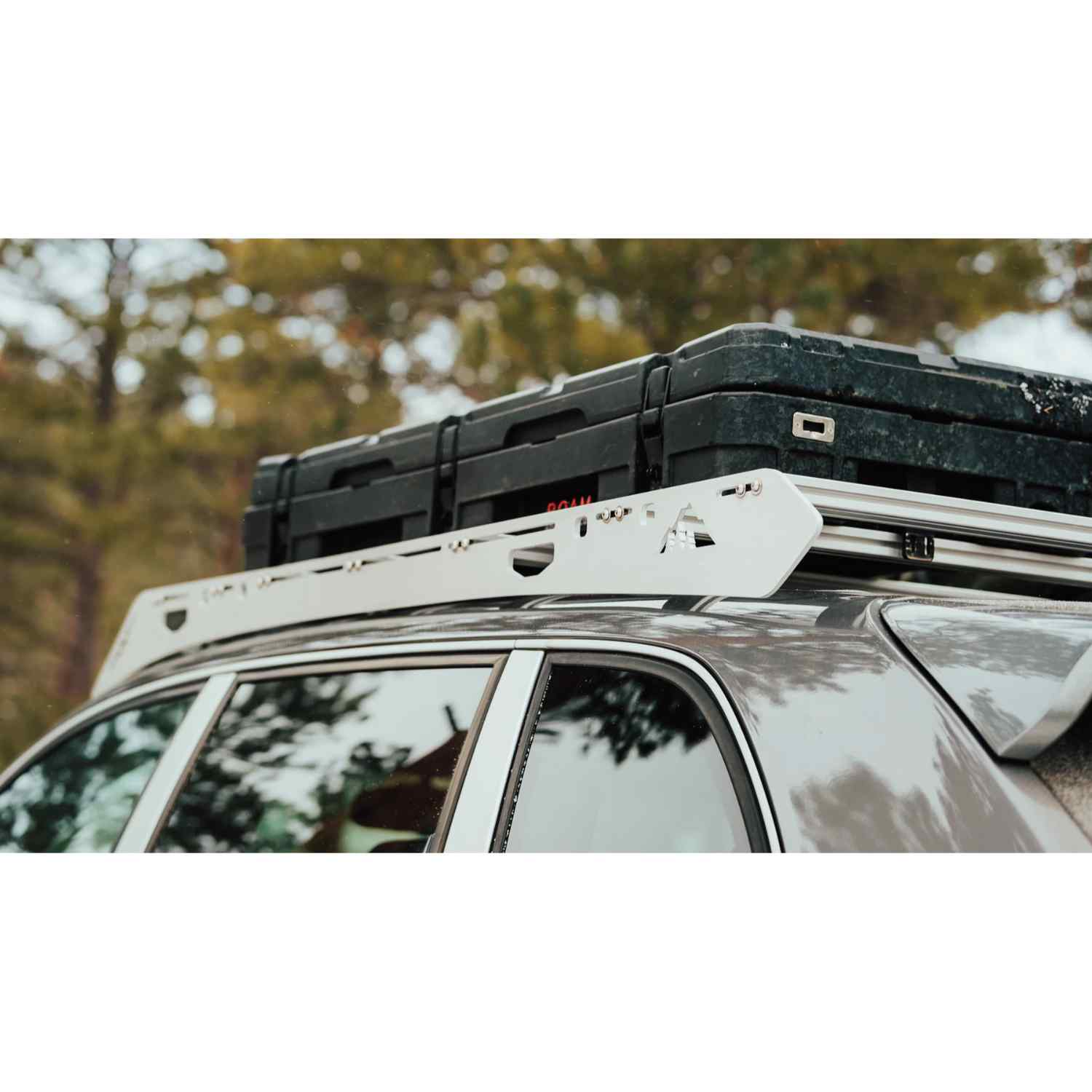 Roof Rack Cross Bars For Porsche Cayenne 2003-2010 – Aluminum Grey, Lockable, 220lb Capacity