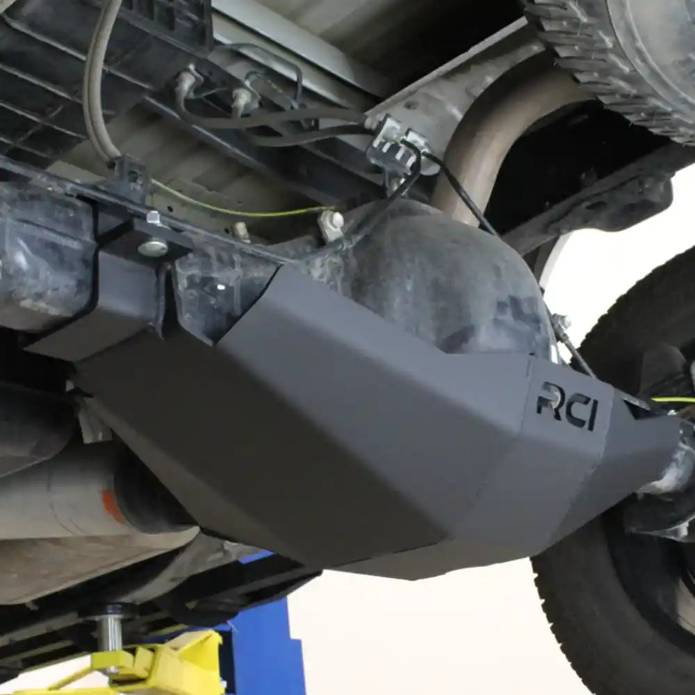 Side view of installed RCI rear diff protection
