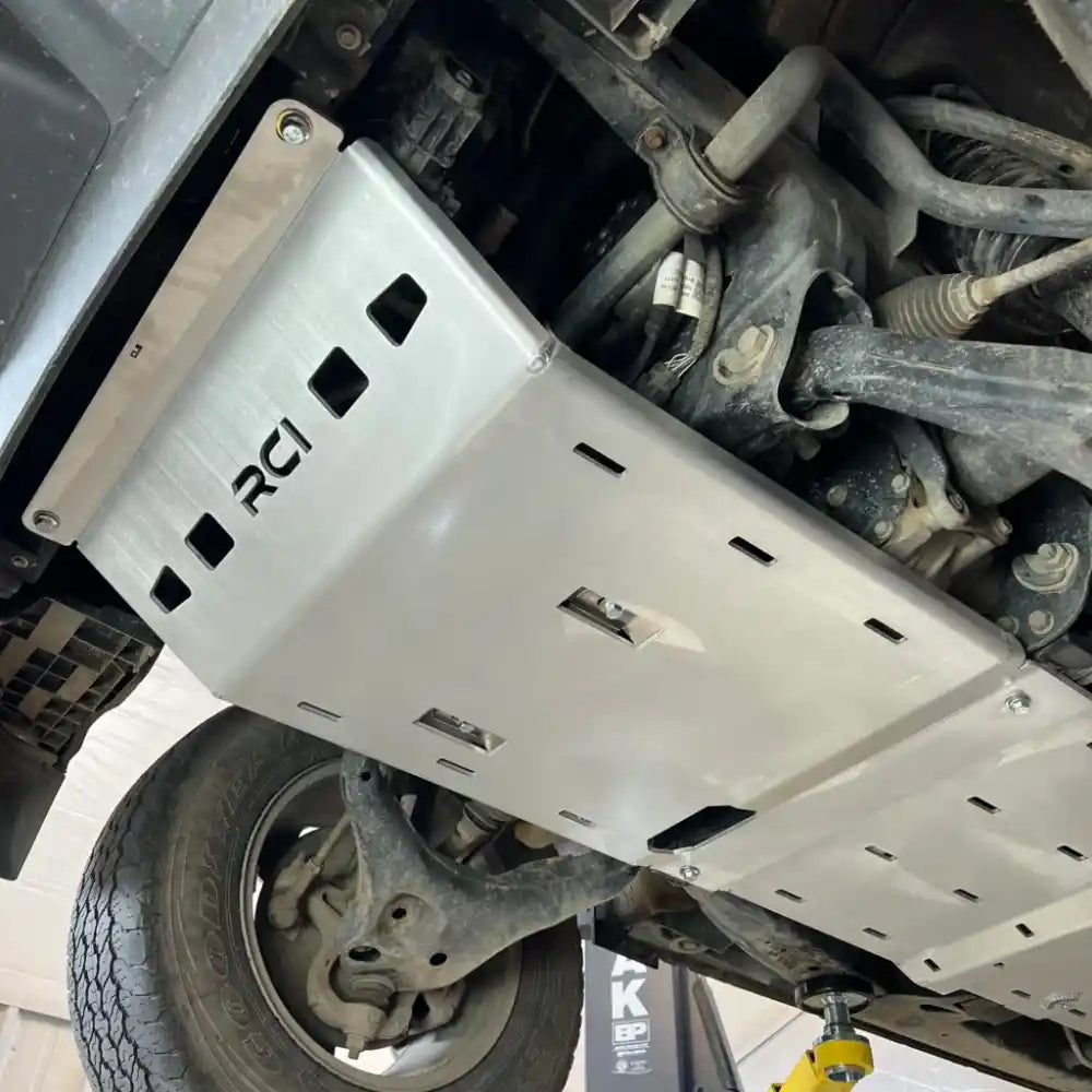 Silver RCI engine skid plate mounted on 2015+ Colorado chassis