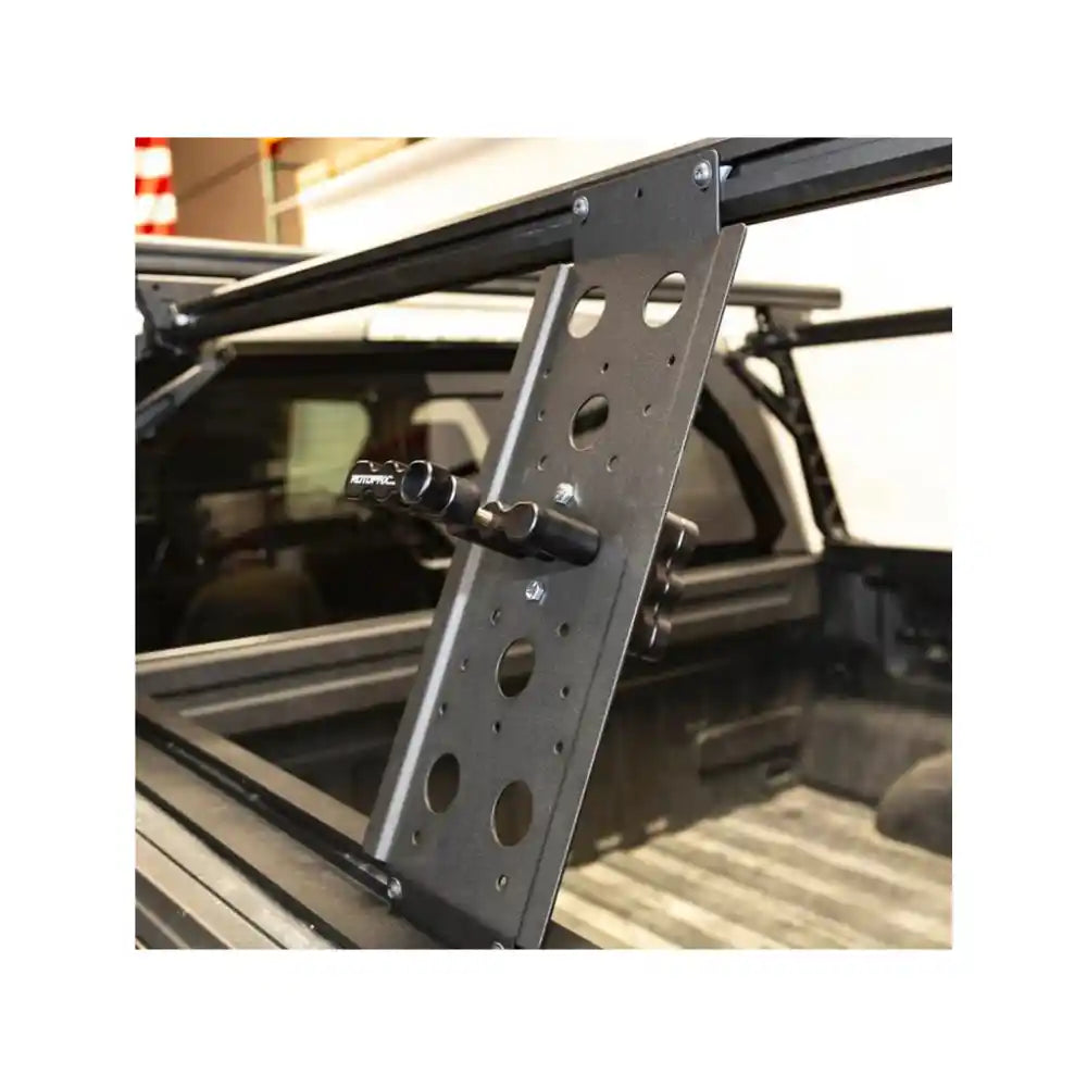 Universal mounting plate installed on vehicle rack upright