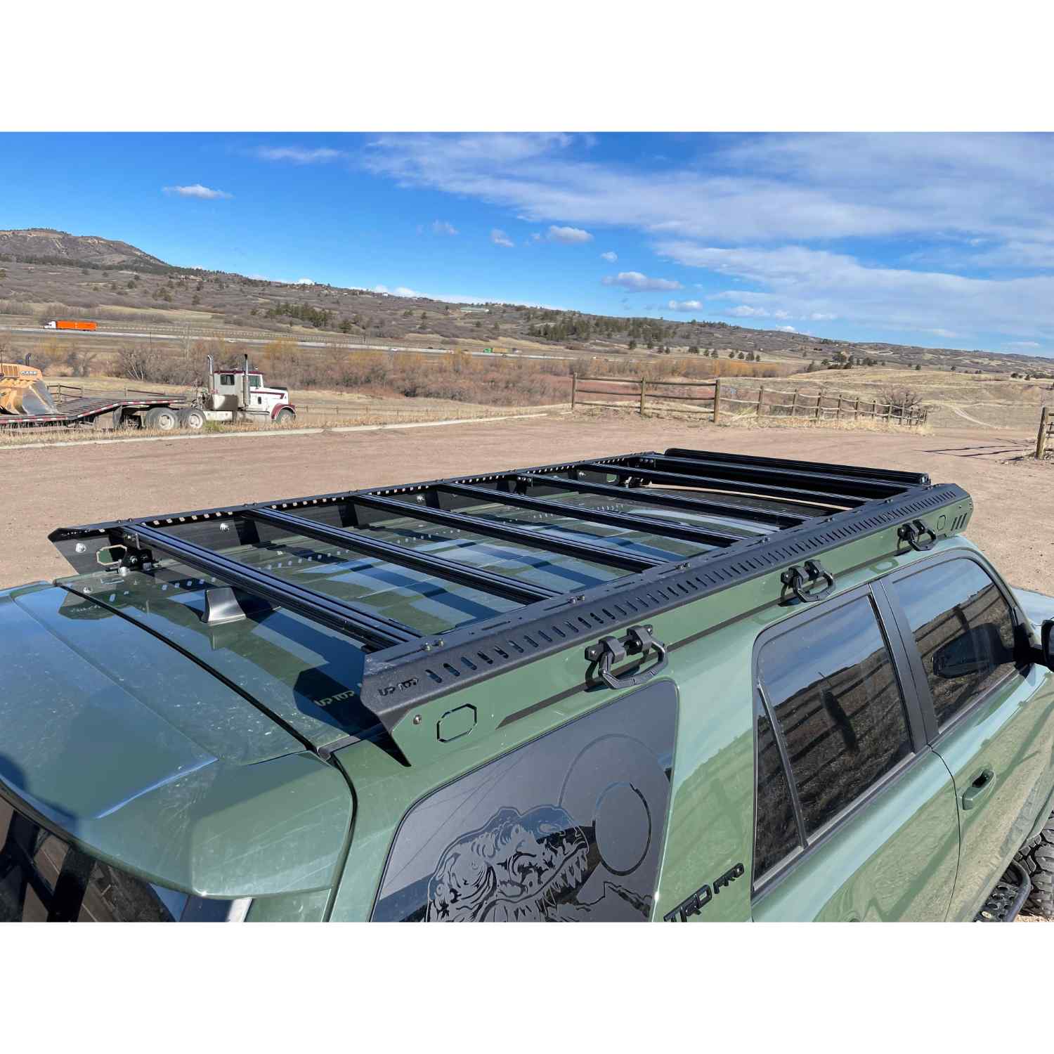 Uptop Overland Zulu 5G 2009-Current Toyota 4Runner Roof Rack Top Closed View