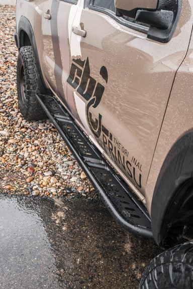 CBI Rock Sliders - Nissan Frontier Side Profile