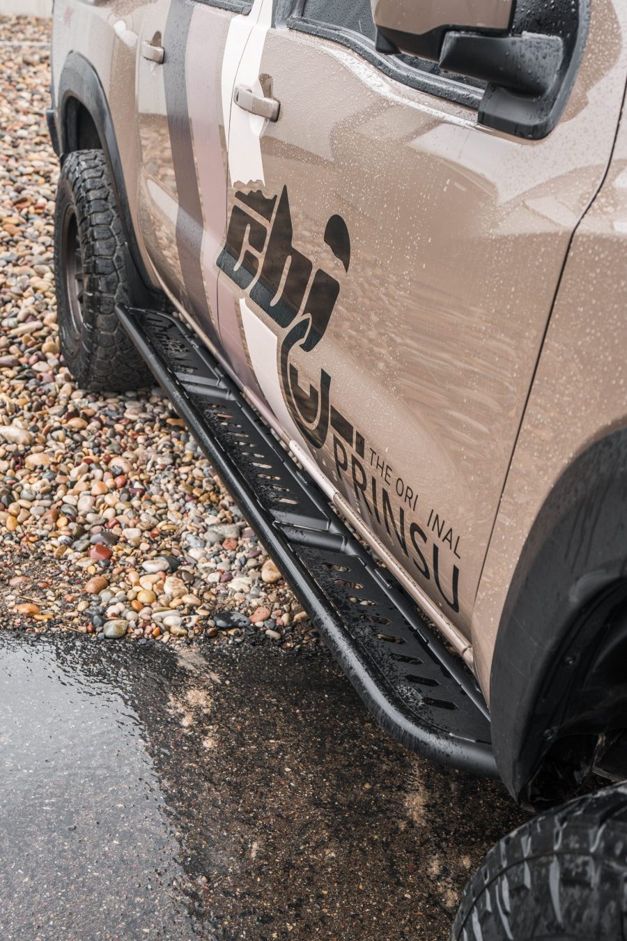 CBI Rock Sliders - Nissan Frontier Side Profile