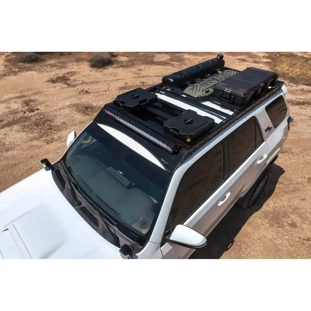 Rago 4Runner roof rack with gear mounted, top view