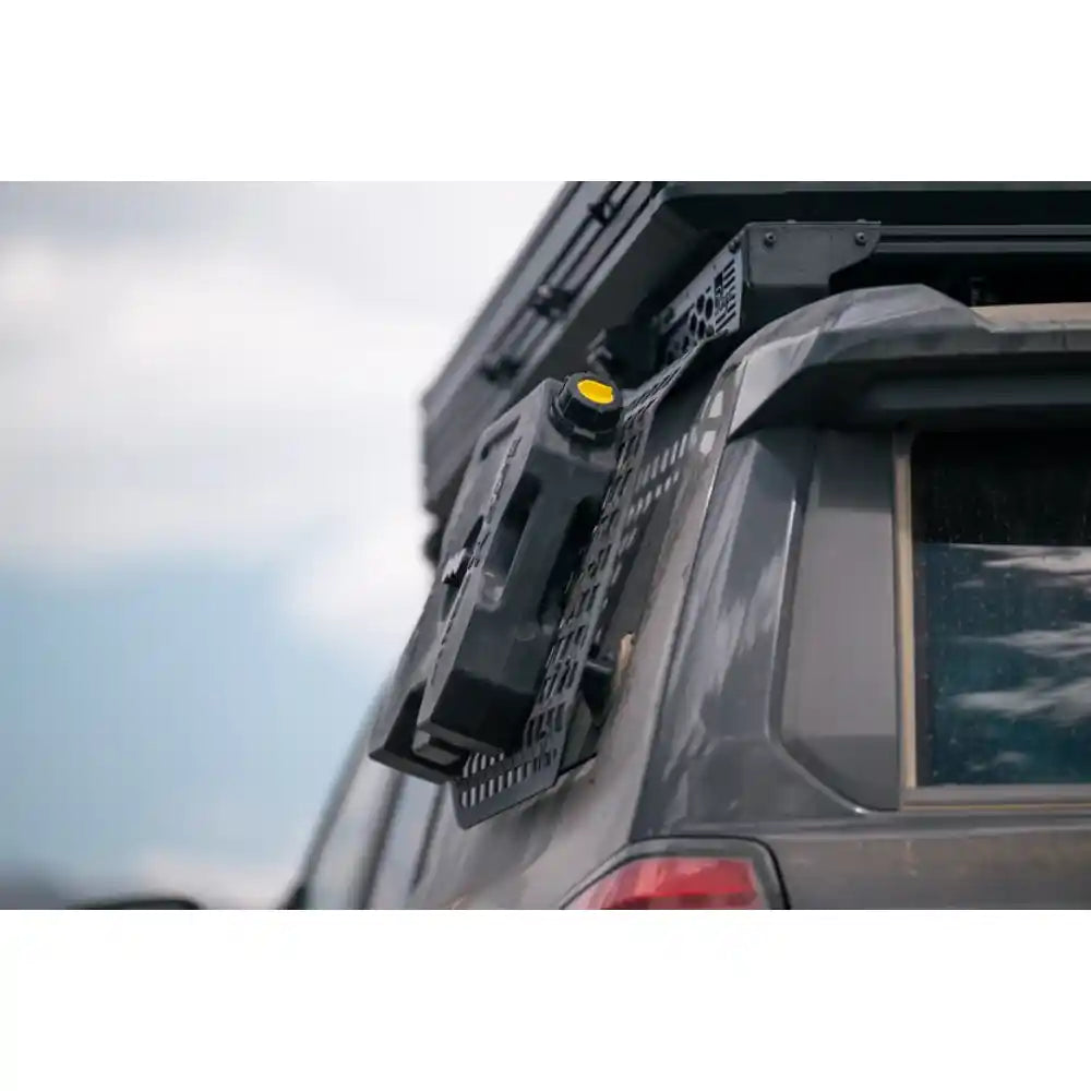 Rago 4Runner external Molle panel, low angle