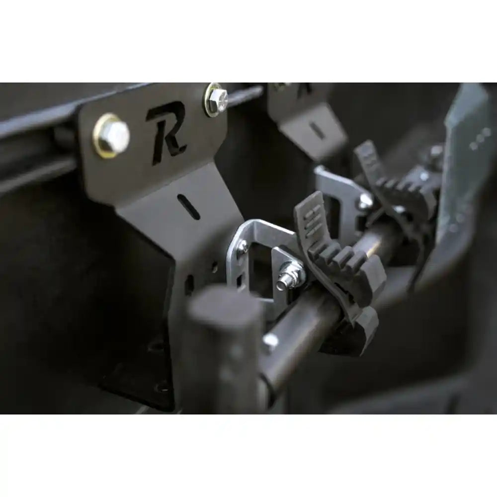 Rago Quick Fist clamp, close-up