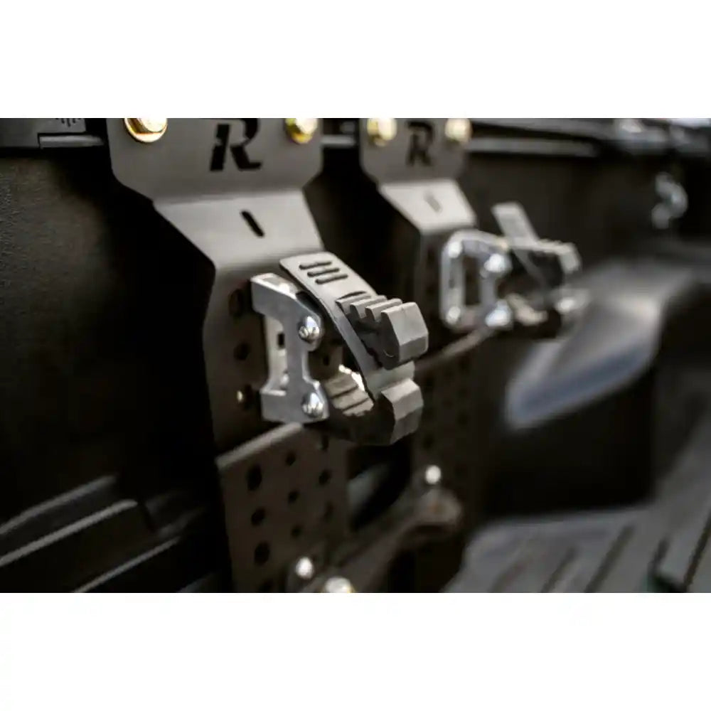 Rago Quick Fist rubber clamp detail