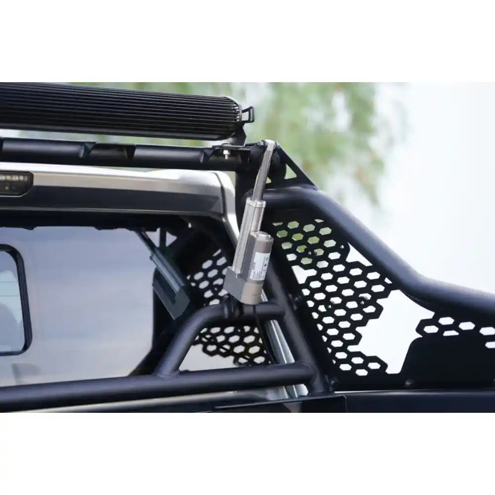 Rago Tacoma chase rack upright, side close-up