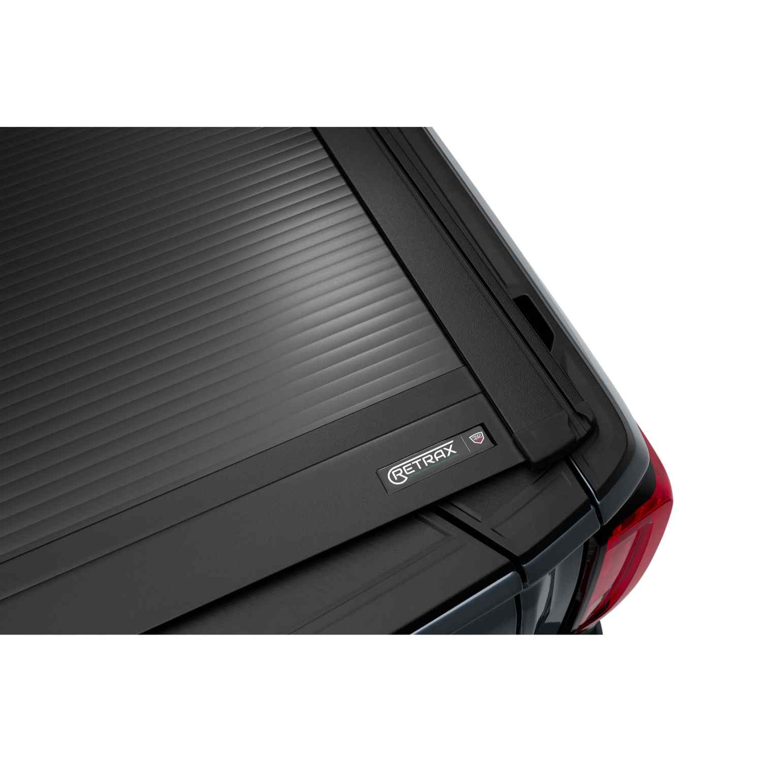 Retrax PowertraxPRO XR 2020-2024 GMC And Chevy HD 2500/3500 Roll Up Tonneau Cover 