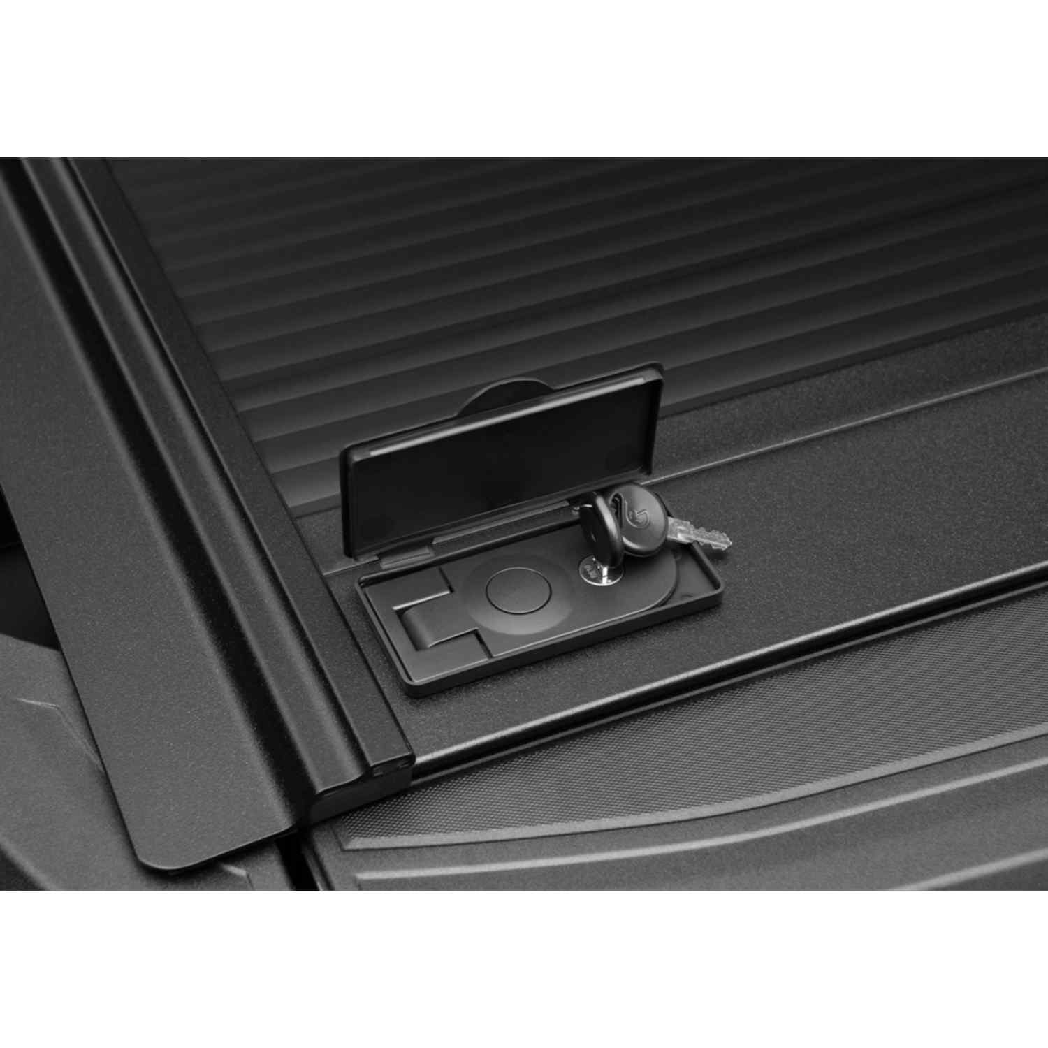 RetraxONE MX 2017-2023 Honda Ridgeline Retractable Tonneau Cover Product Lock View