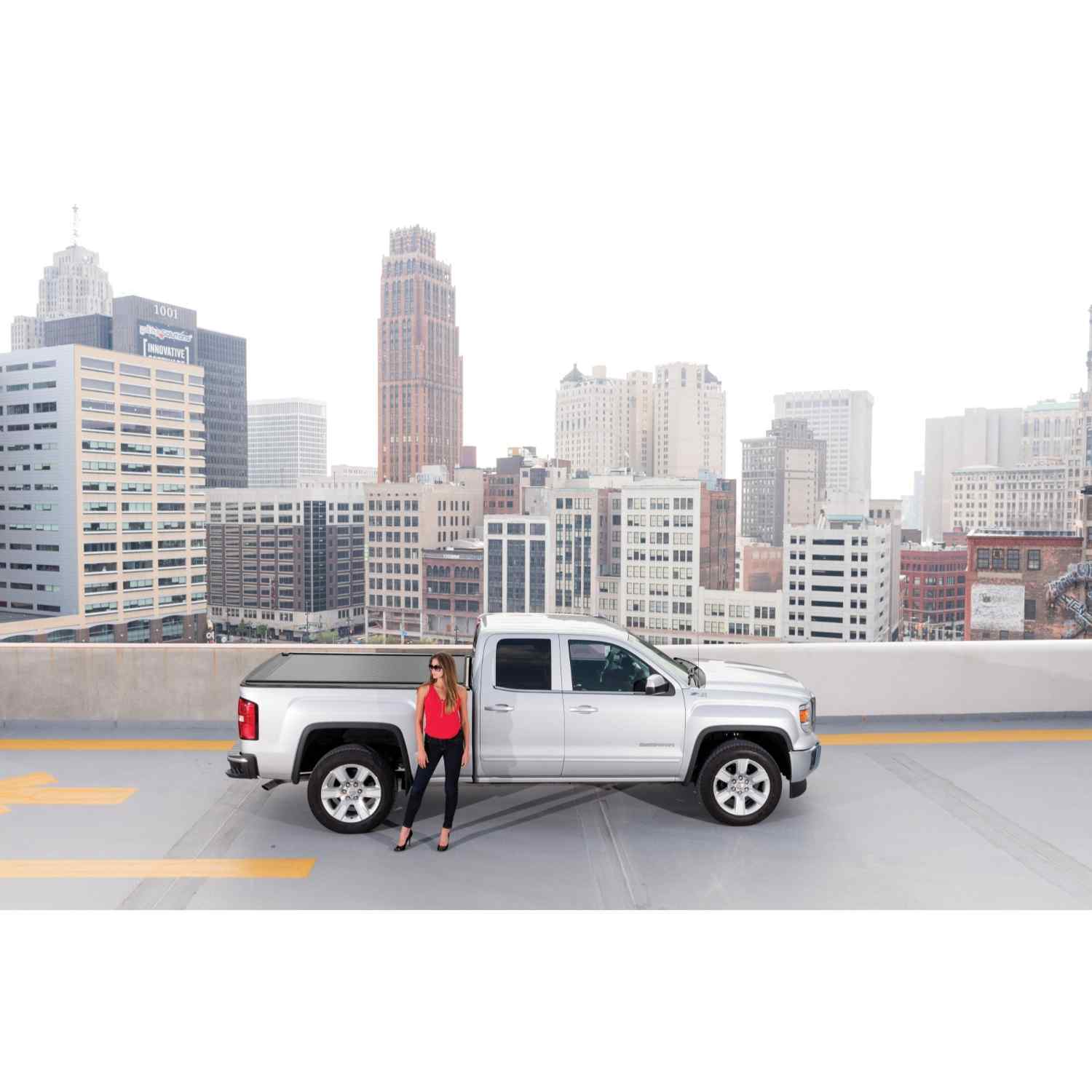 RetraxONE MX 2019-2022 RAM 1500 Electric Tonneau Cover Side View Lifestyle Image