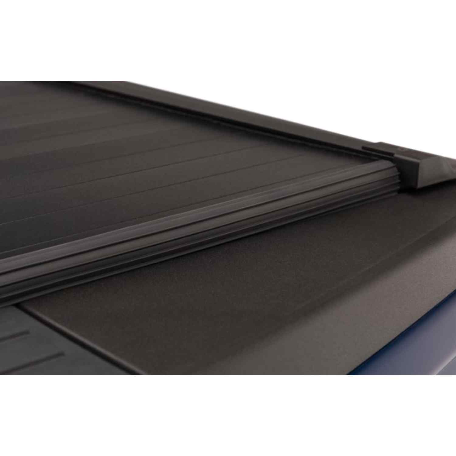 RetraxPRO MX 2023-2024 GMC And Chevy Electric Tonneau Cover Product View