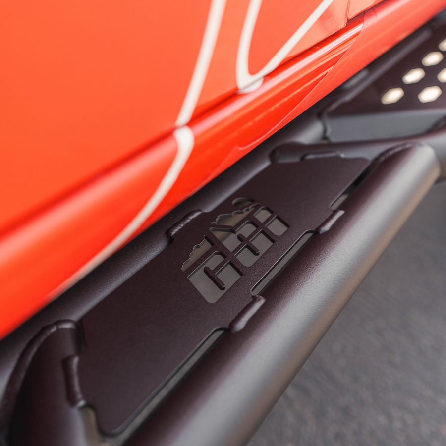 Rock Sliders for Chevy Colorado, CBI Series - Installed View