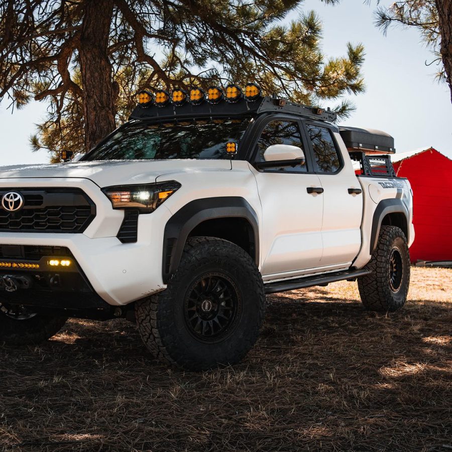 Rock Sliders for Toyota 4Runner, CBI Overland Series - Close-up